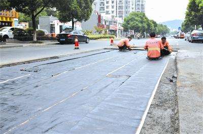 ���̰���